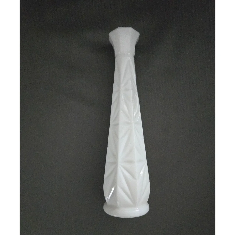 Vintage Hoosier Milk‎ Glass 9 Inch Vase Starburst Pattern